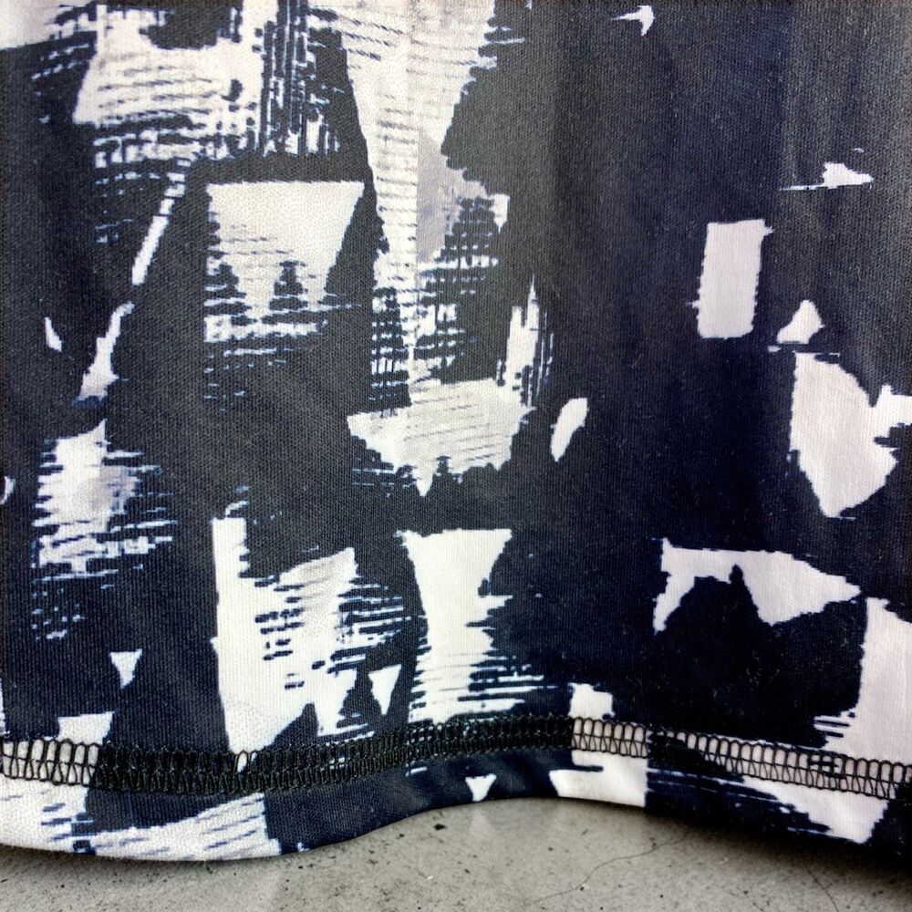 Activewear 1/4 Zip Pullover XL Plus Geometric Triangle Print Black White NWOT - Picture 8 of 13